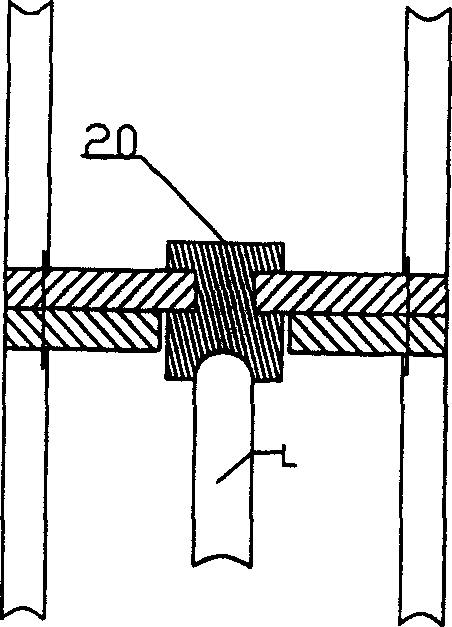 Quasi-two dimensional tracking light focusing photovoltaic generator