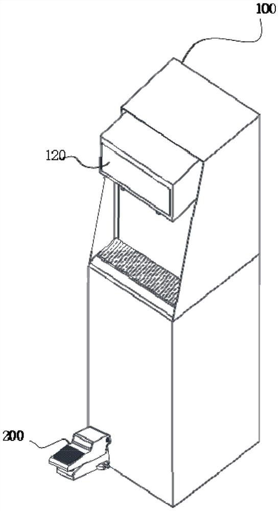 Water control device of self-service water dispenser, self-service water dispenser and water supply mode of self-service water dispenser