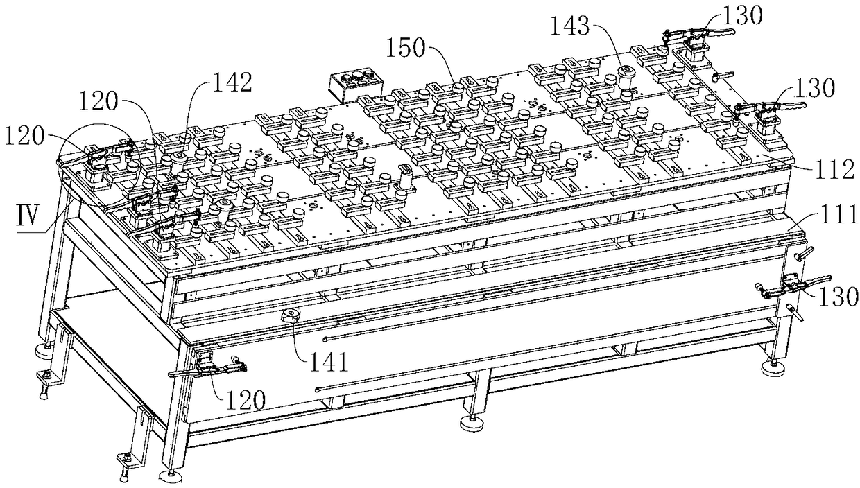 Automatic nailing device