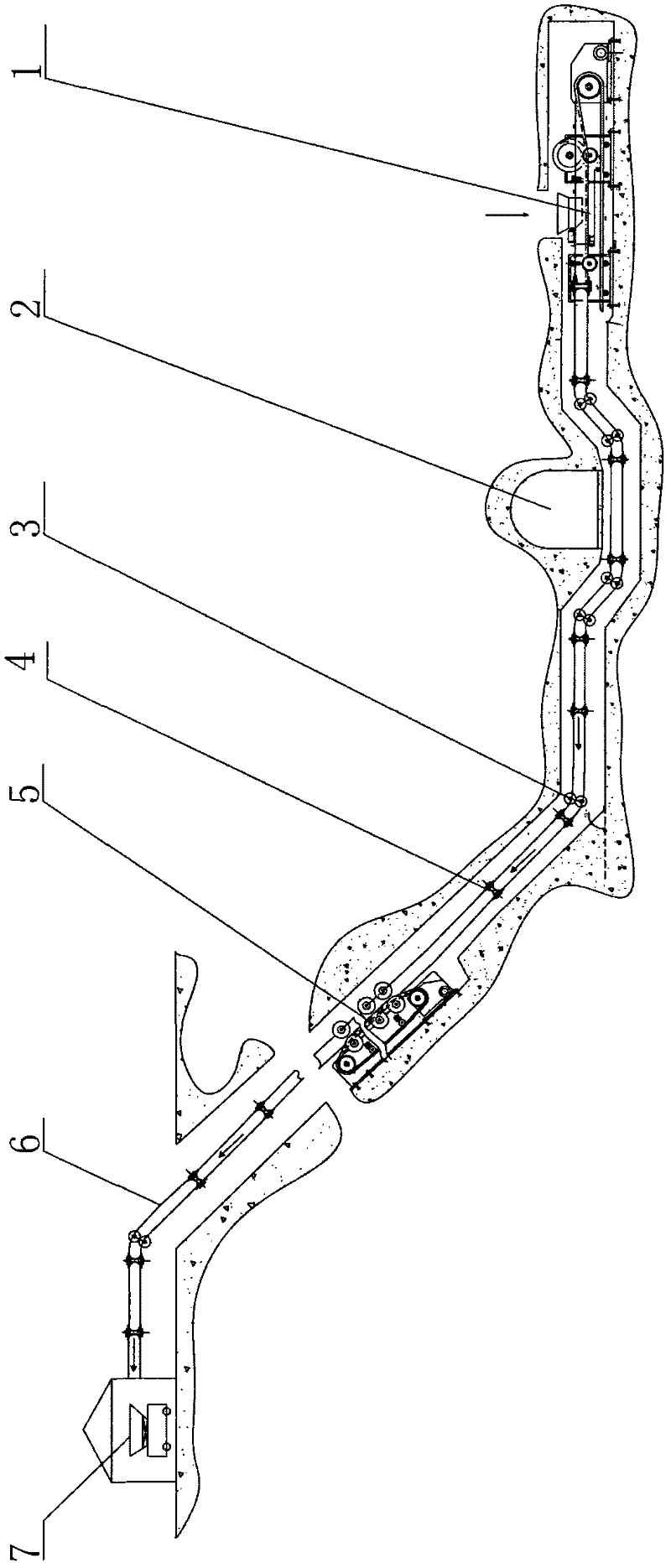 High-efficiency conveying device and method for underground materials of mines