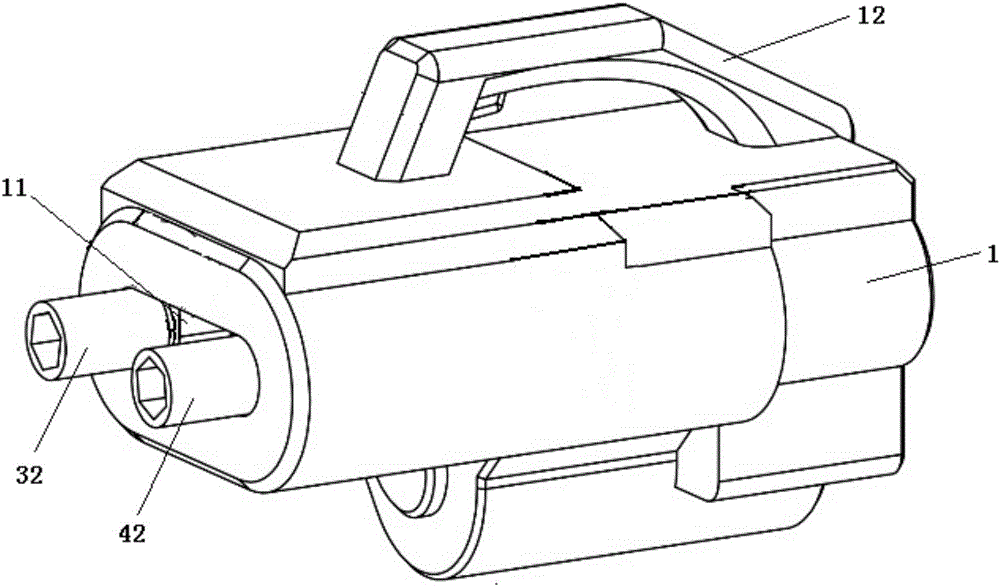 Dual-output-shaft hitting device for puncture wire clip