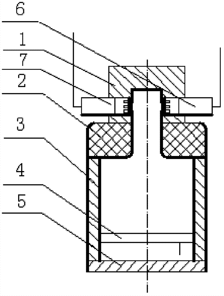 Standing wave pipe coupling cavity used for wide-band low-distortion equal-amplitude equal-phase calibration