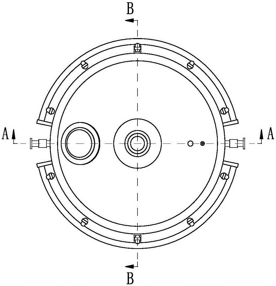 Self-cooling alcohol storage tank