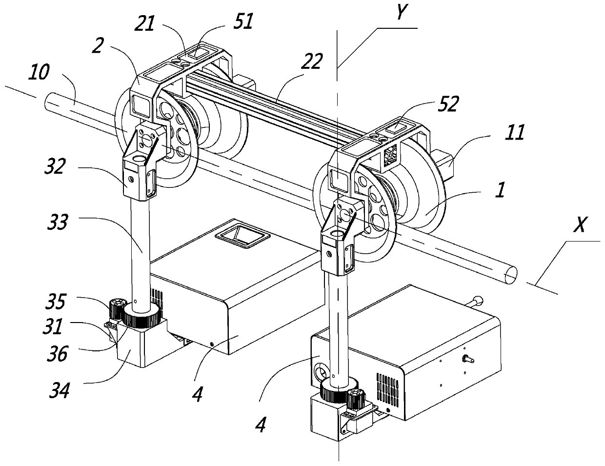 Power transmission line robot capable of automatically adjusting postures and automatic posture adjusting method