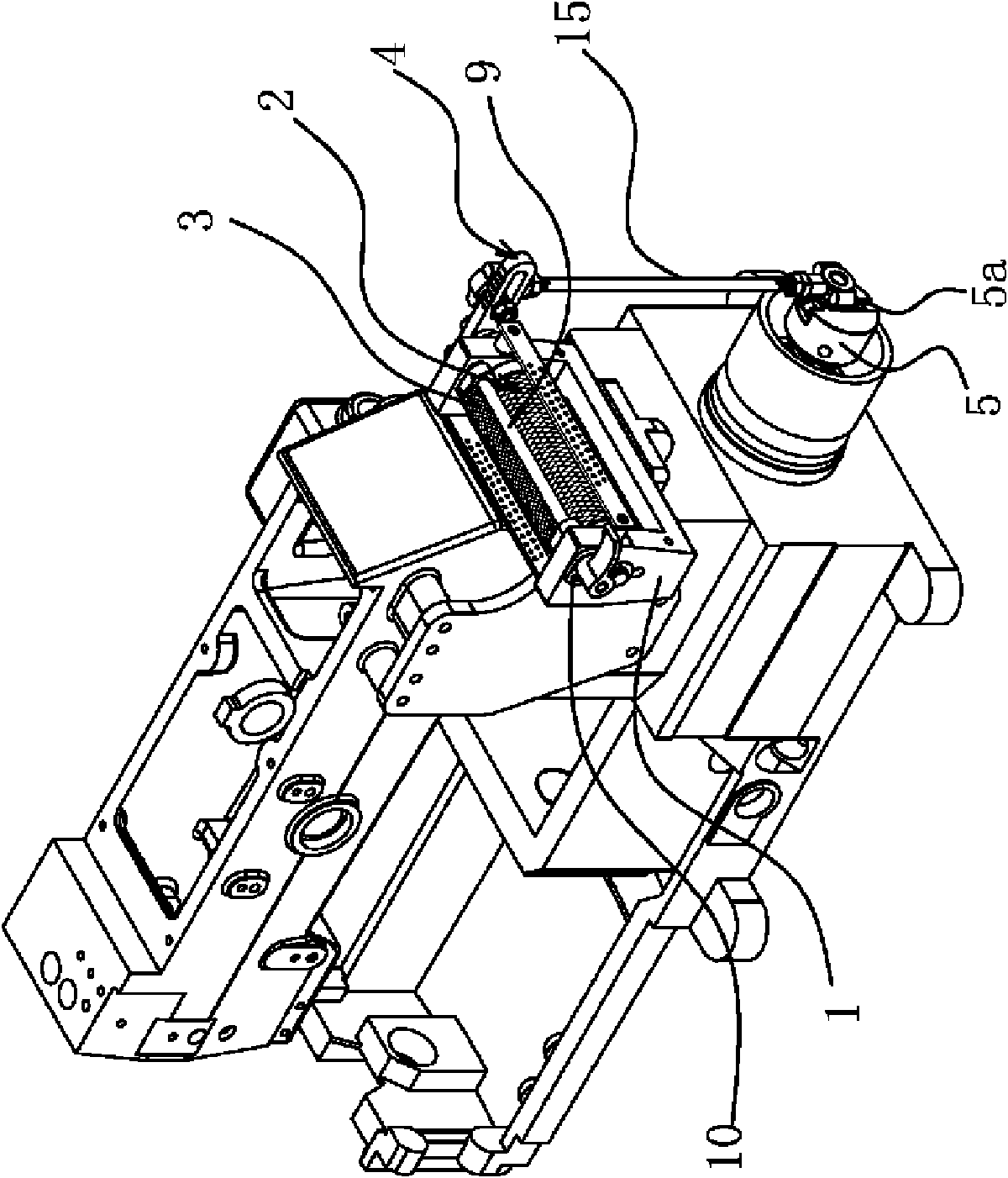 Elastic yarn conveying device in multi-needle machine