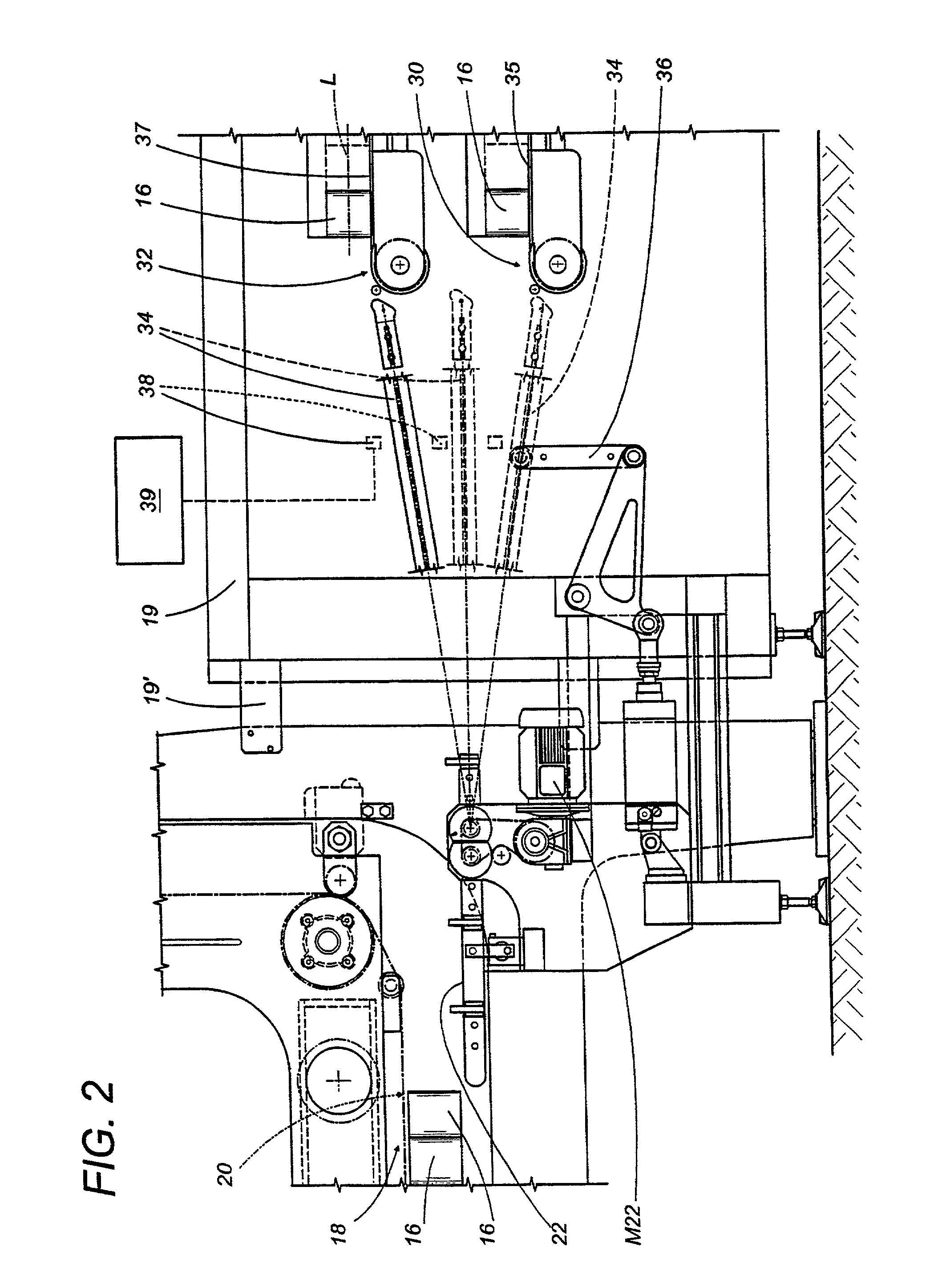 Apparatus and method for conveying items