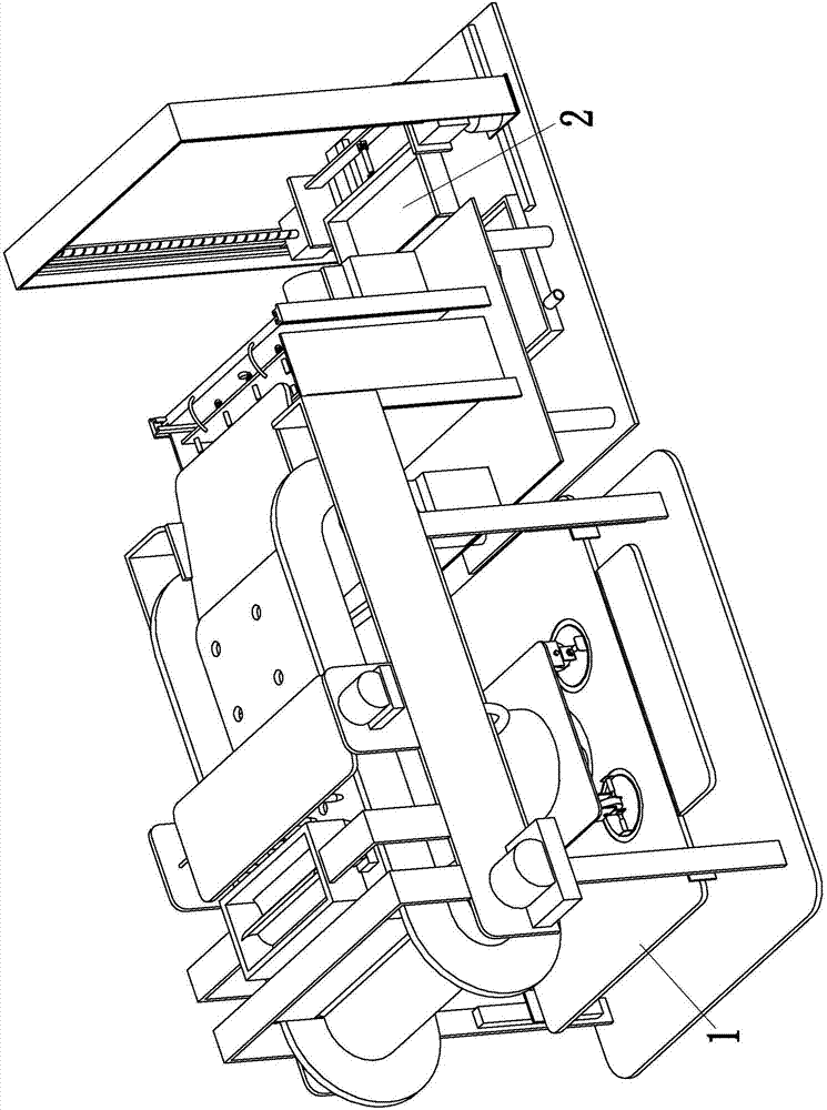 Automatic cleaning device special for crayfish aquatic product processing