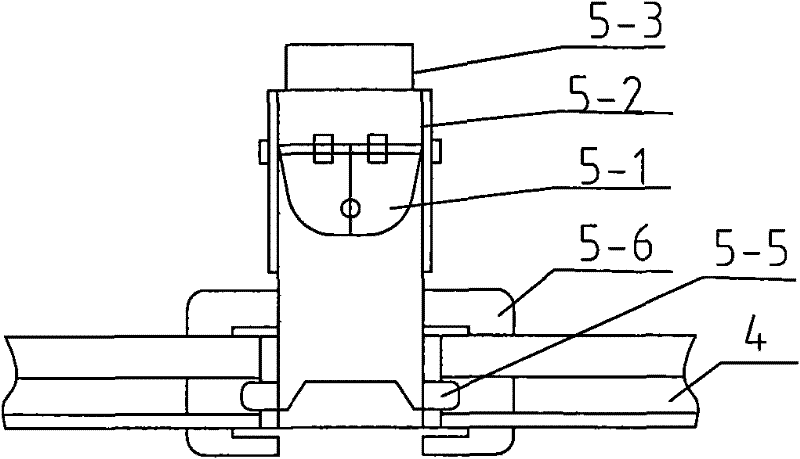 Device for bagging fruit paper bag