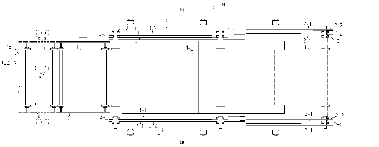 Pulp supplying device and feeding method thereof