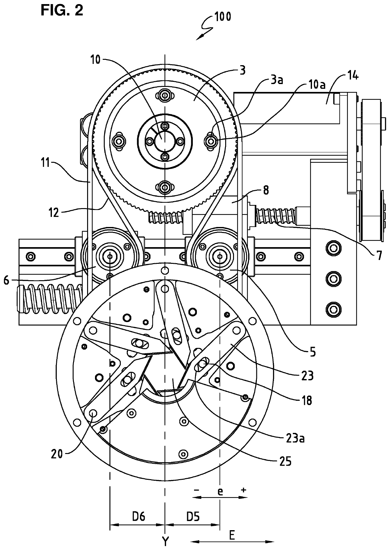 Apparatus for cutting, centering or retaining a cable in a stripping head, and cable-stripping device