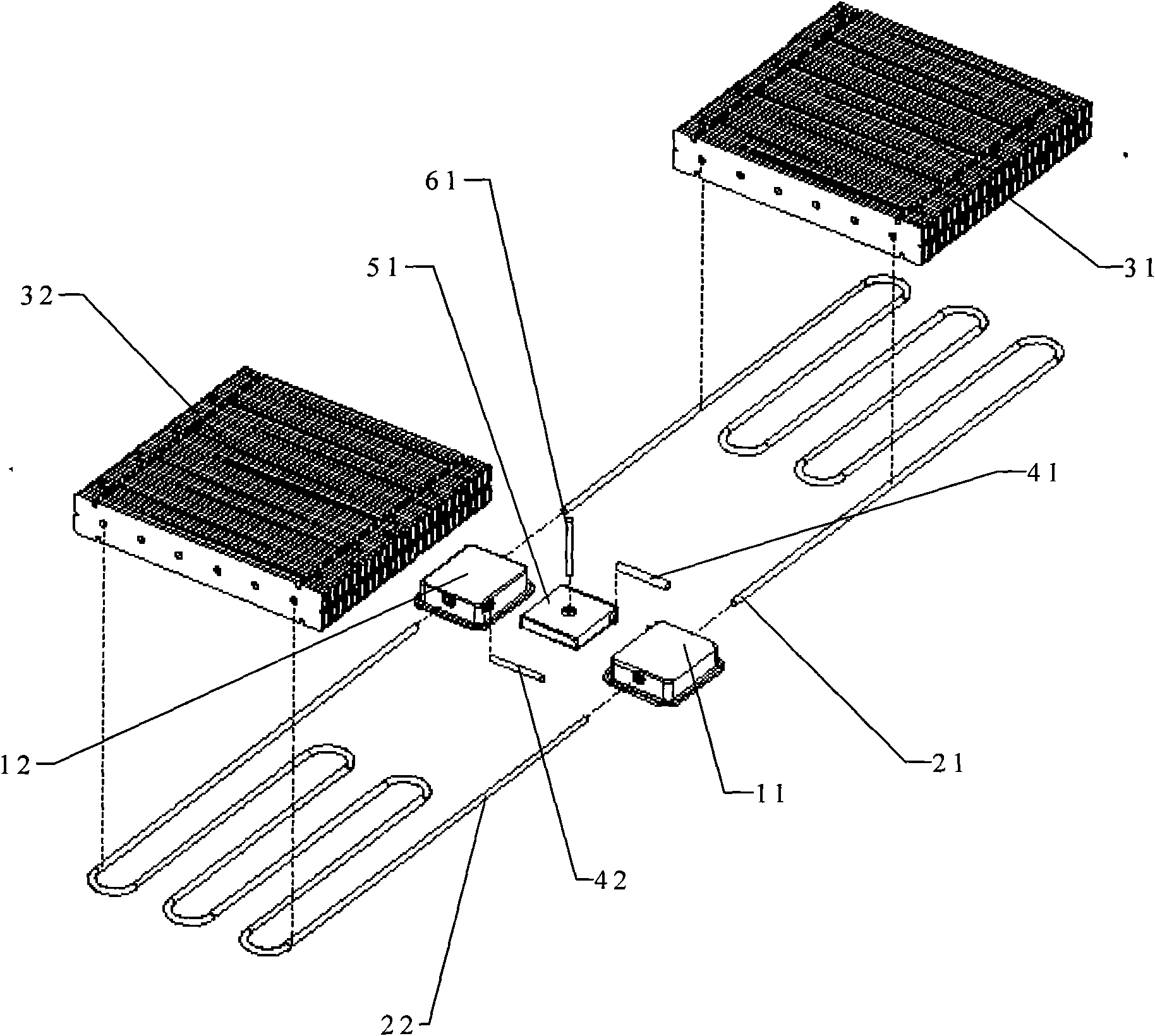 Serial-parallel type multi-evaporator loop heat pipe