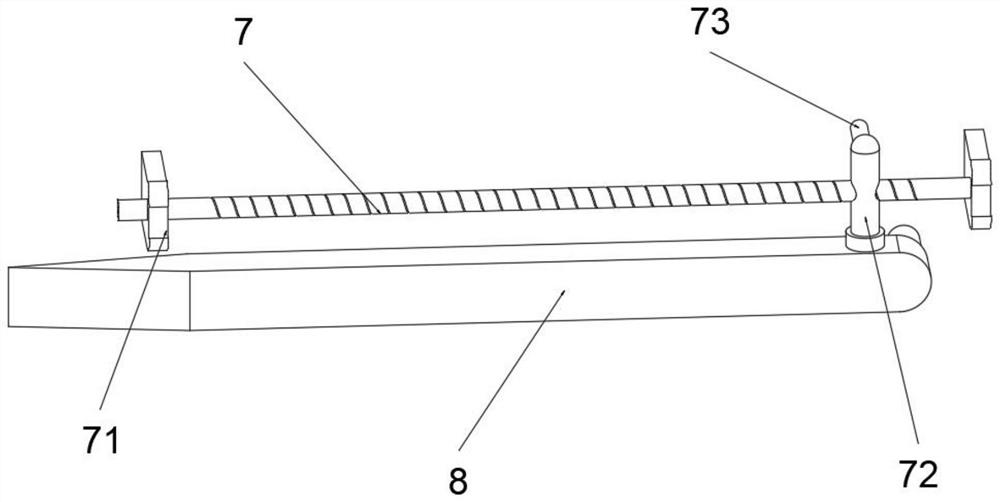 Impact type crushing device for ore mining