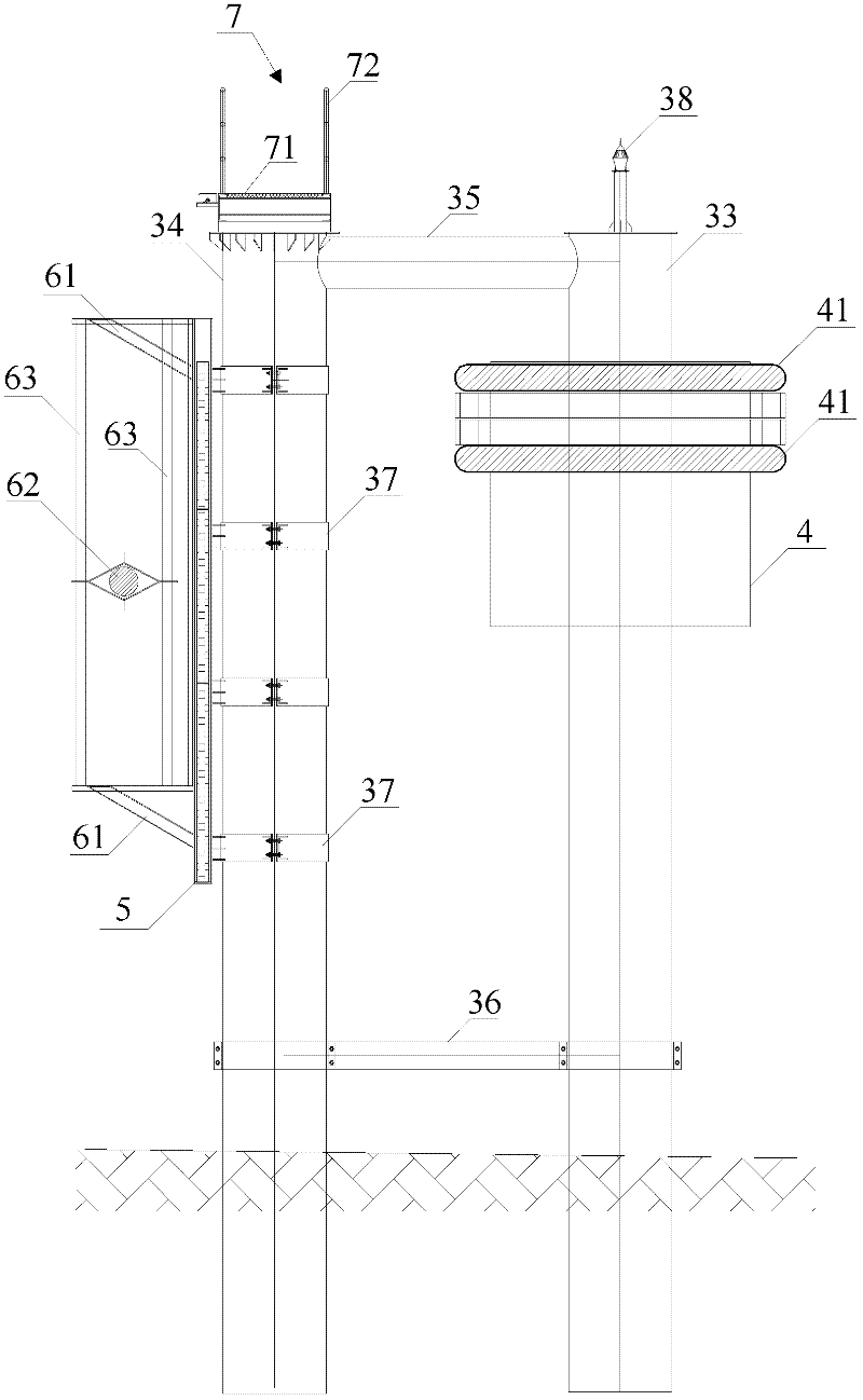 Sudden oil pollution pre-treatment system for large water intake port