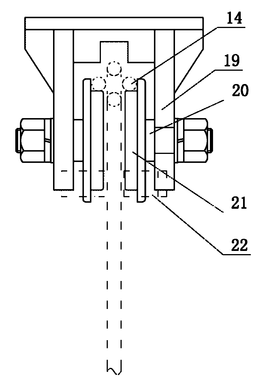 Soft starting stepless speed regulation loop chain carrying traction aerial cableway