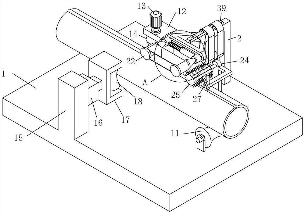 Horizontal pipe welding machine capable of automatically grinding weld joints