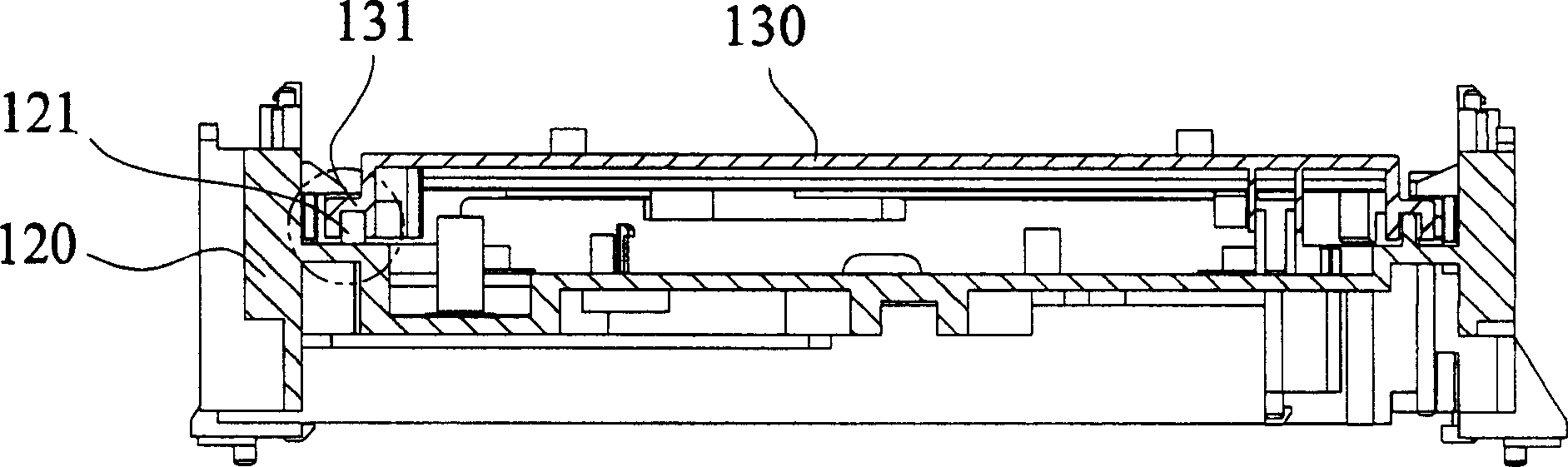 Guide rail adaption structure of CD reader