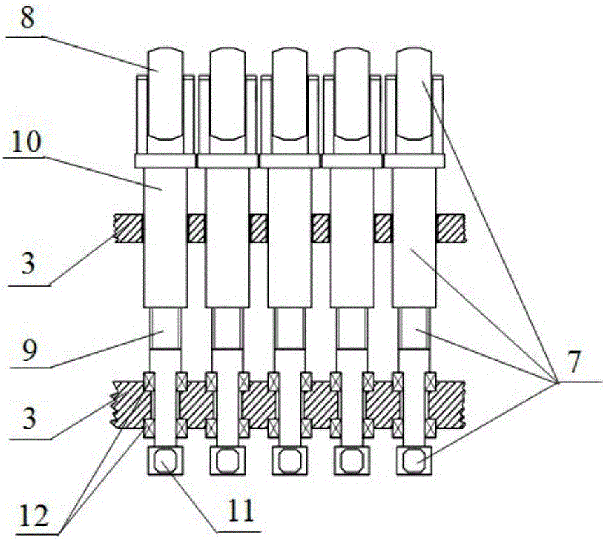 Continuous forming device for metal composite thick plate three-dimensional curved surface