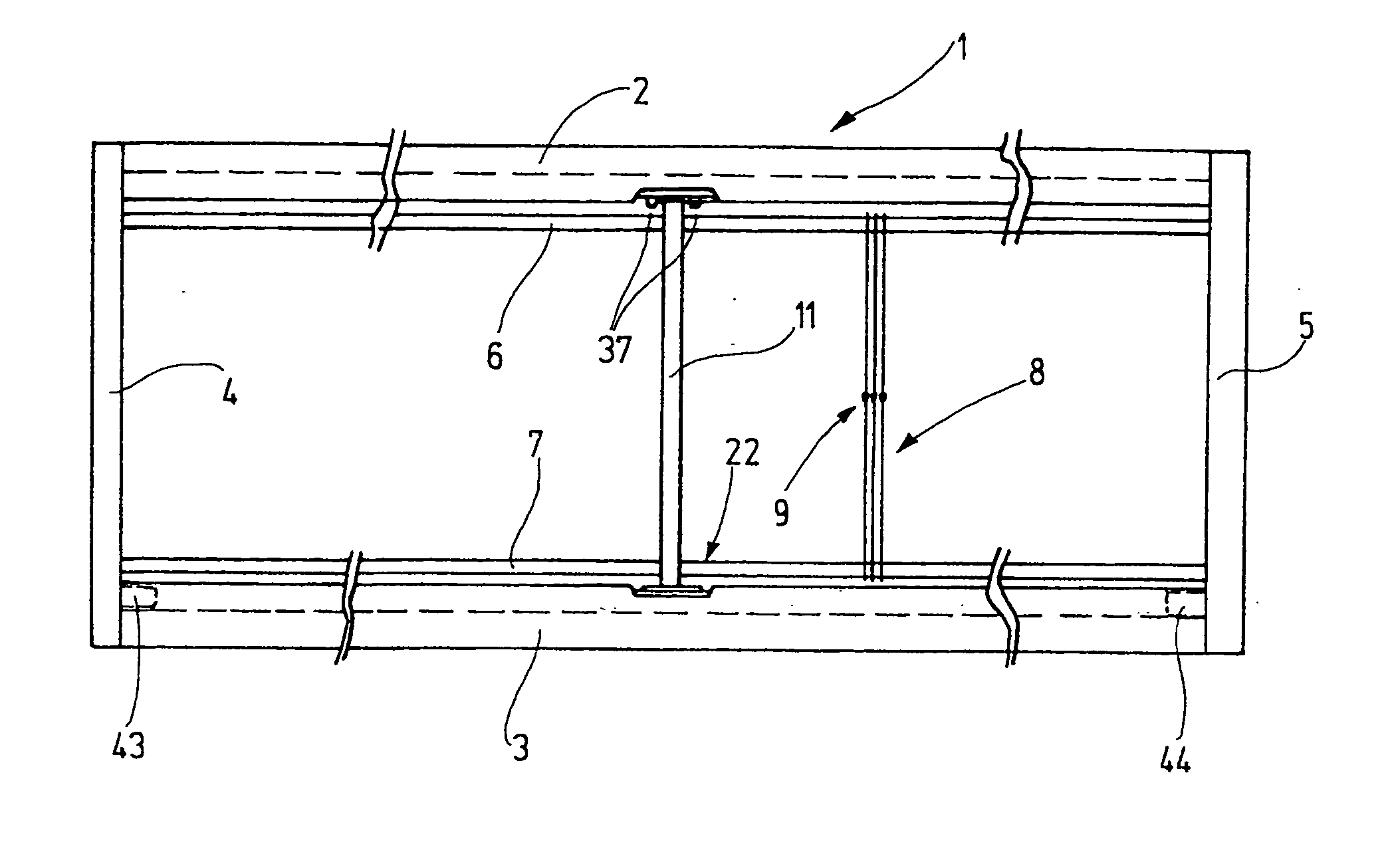 Heddle shaft with center connector