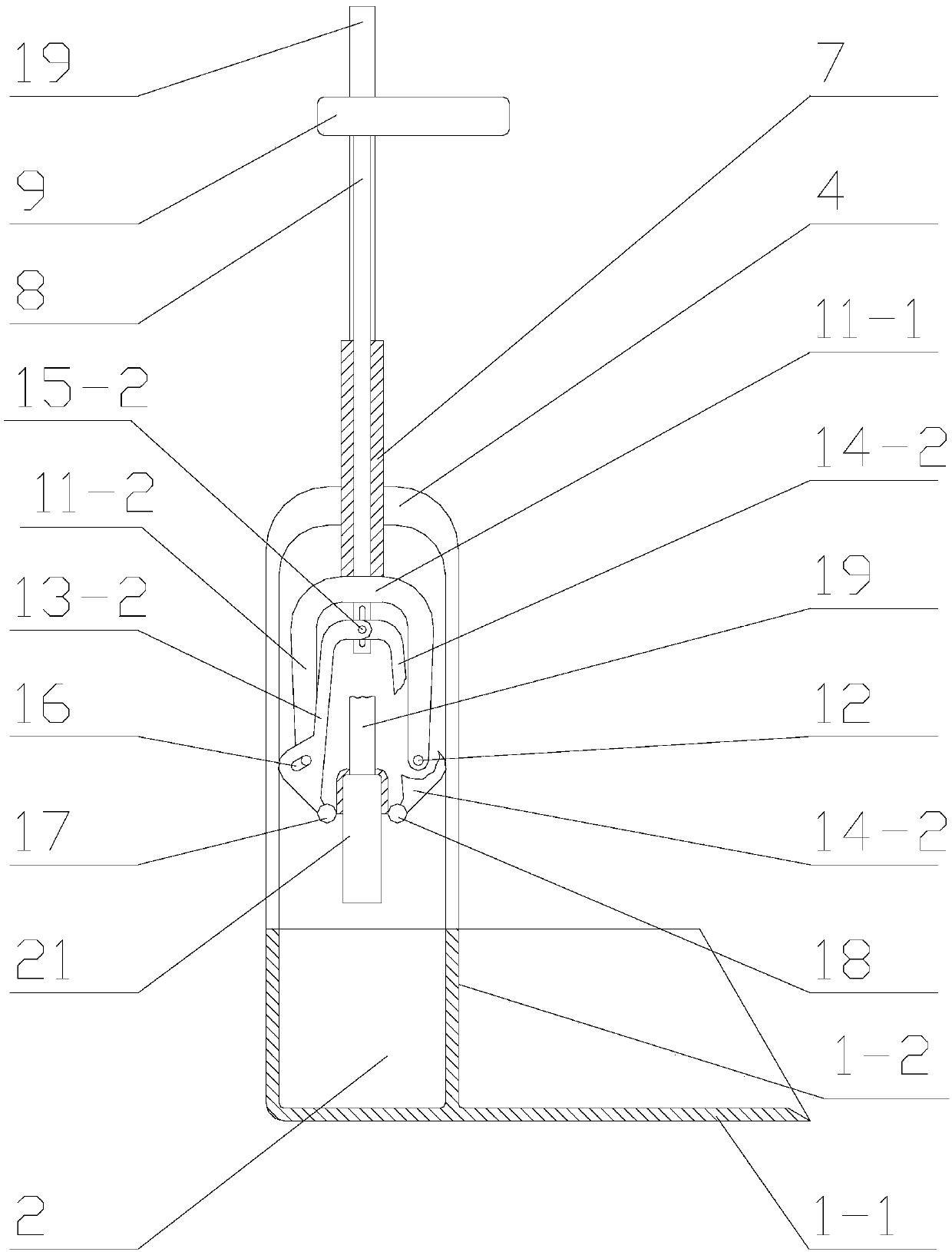 Water squeezing structure and cleaning tool