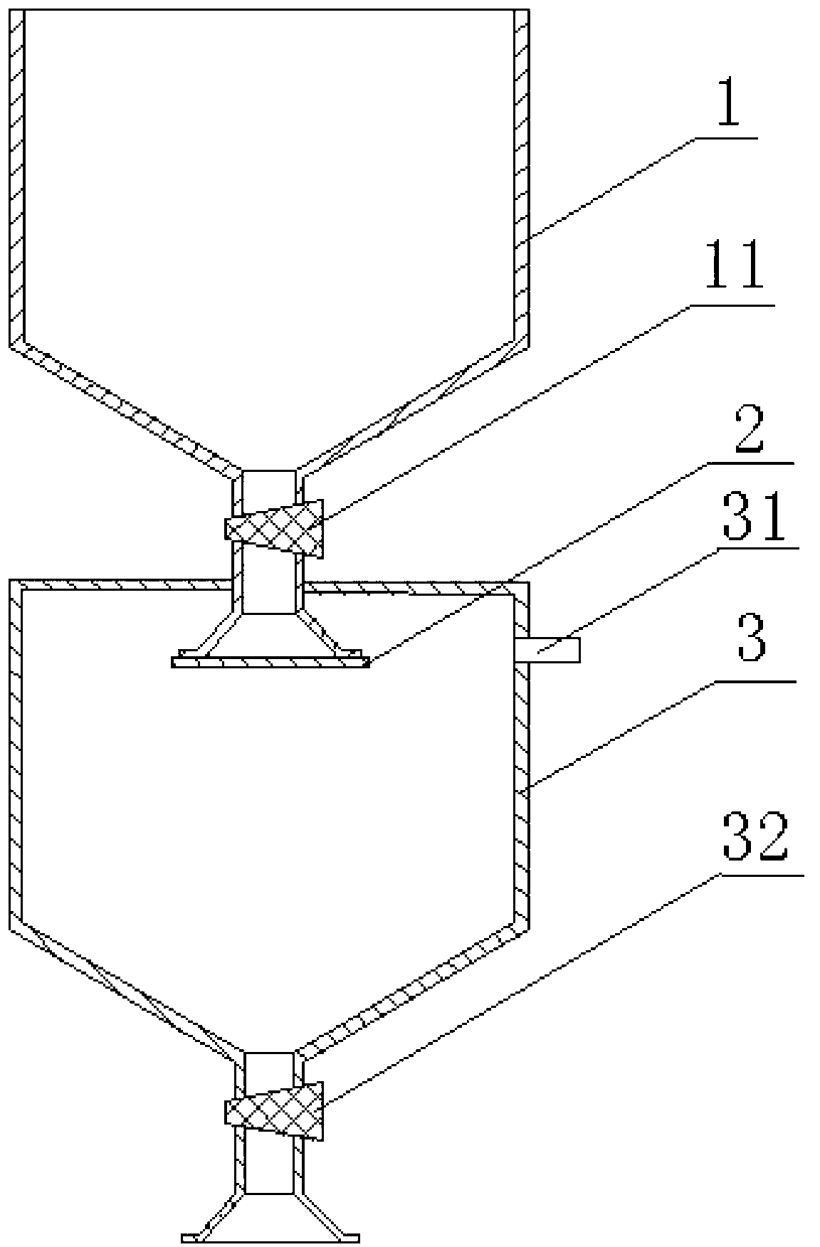 Device and method for removing low molecular substances in casting PBX slurry