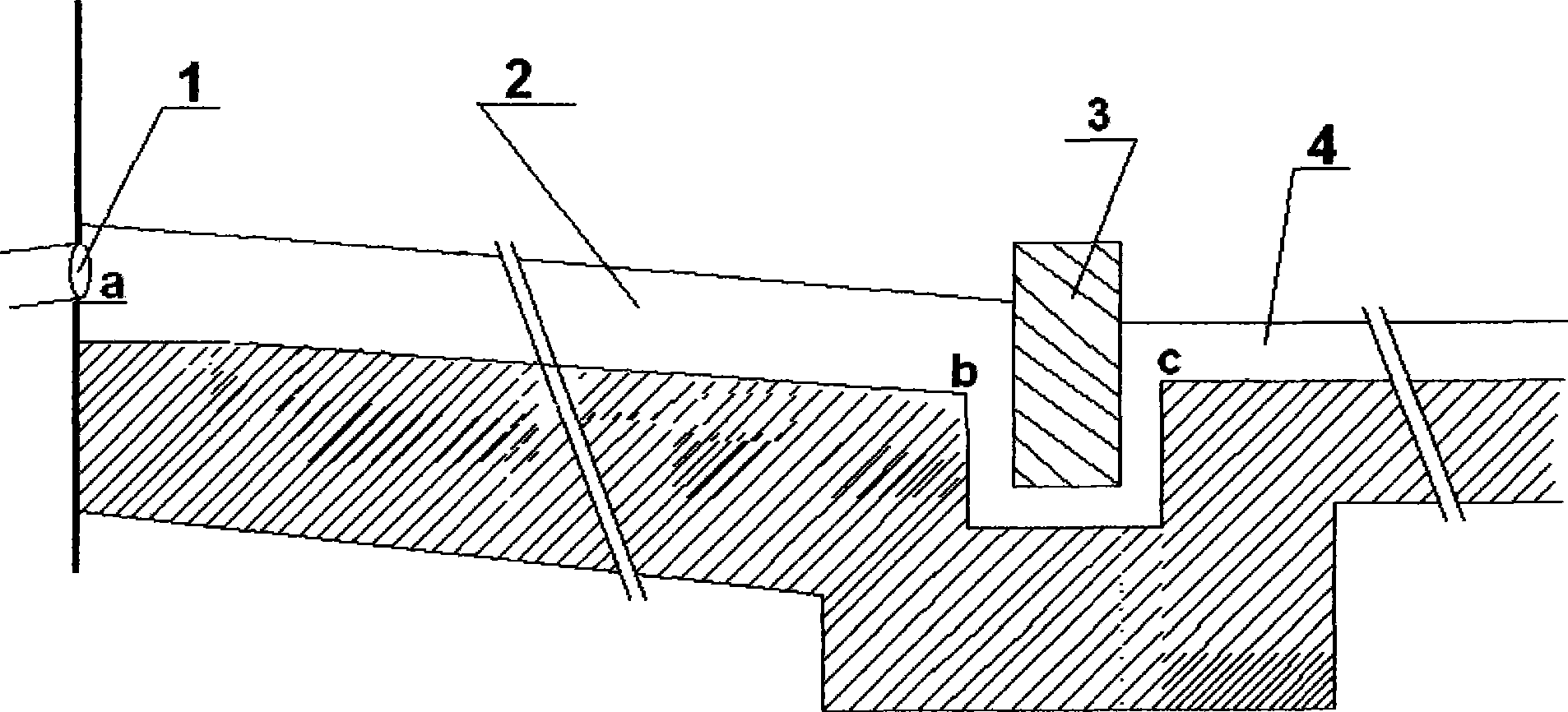 Single taphole blast furnace tapping channel iron storing type improving technology