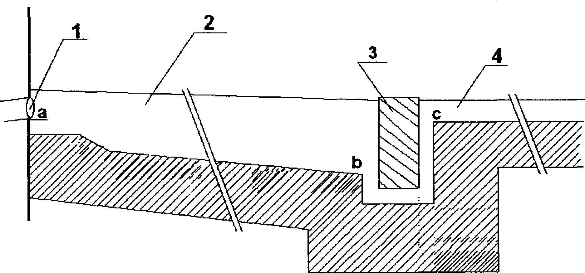 Single taphole blast furnace tapping channel iron storing type improving technology