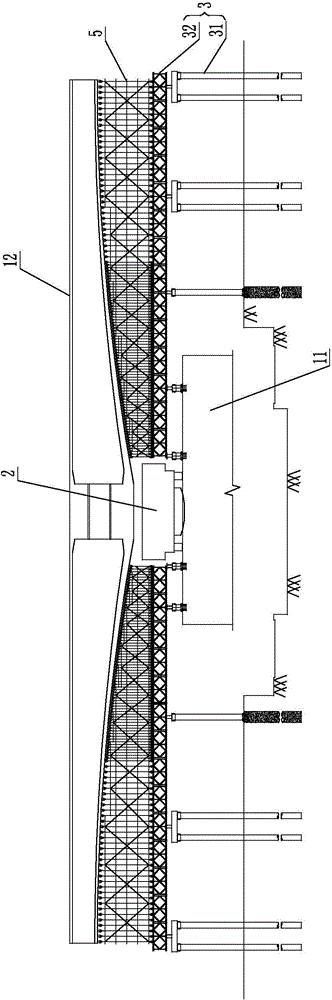 Balance weighing structure and balance weighing method for horizontal rotating construction of box girder bridge