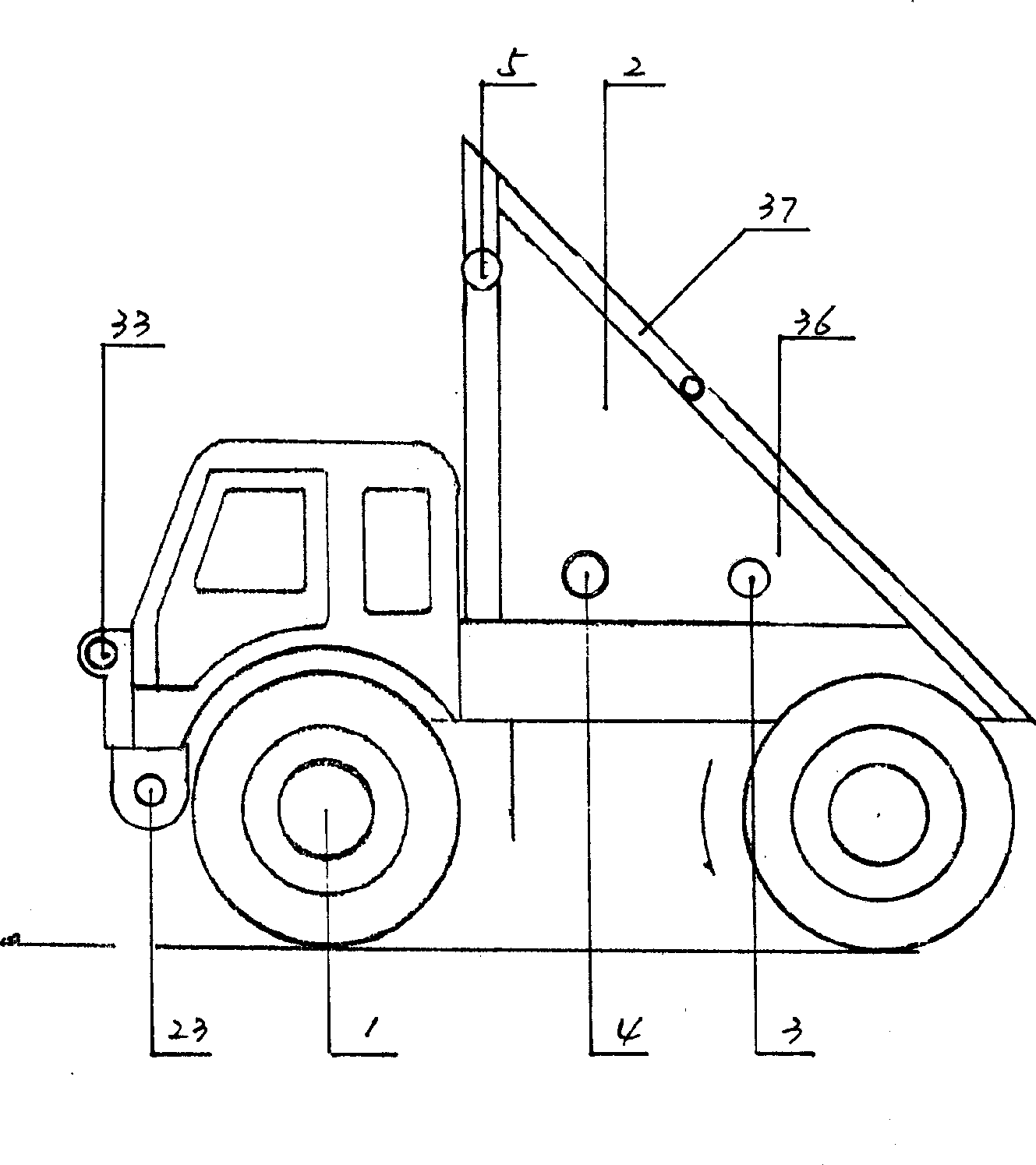 Dust-proofing road-sweeping lorry