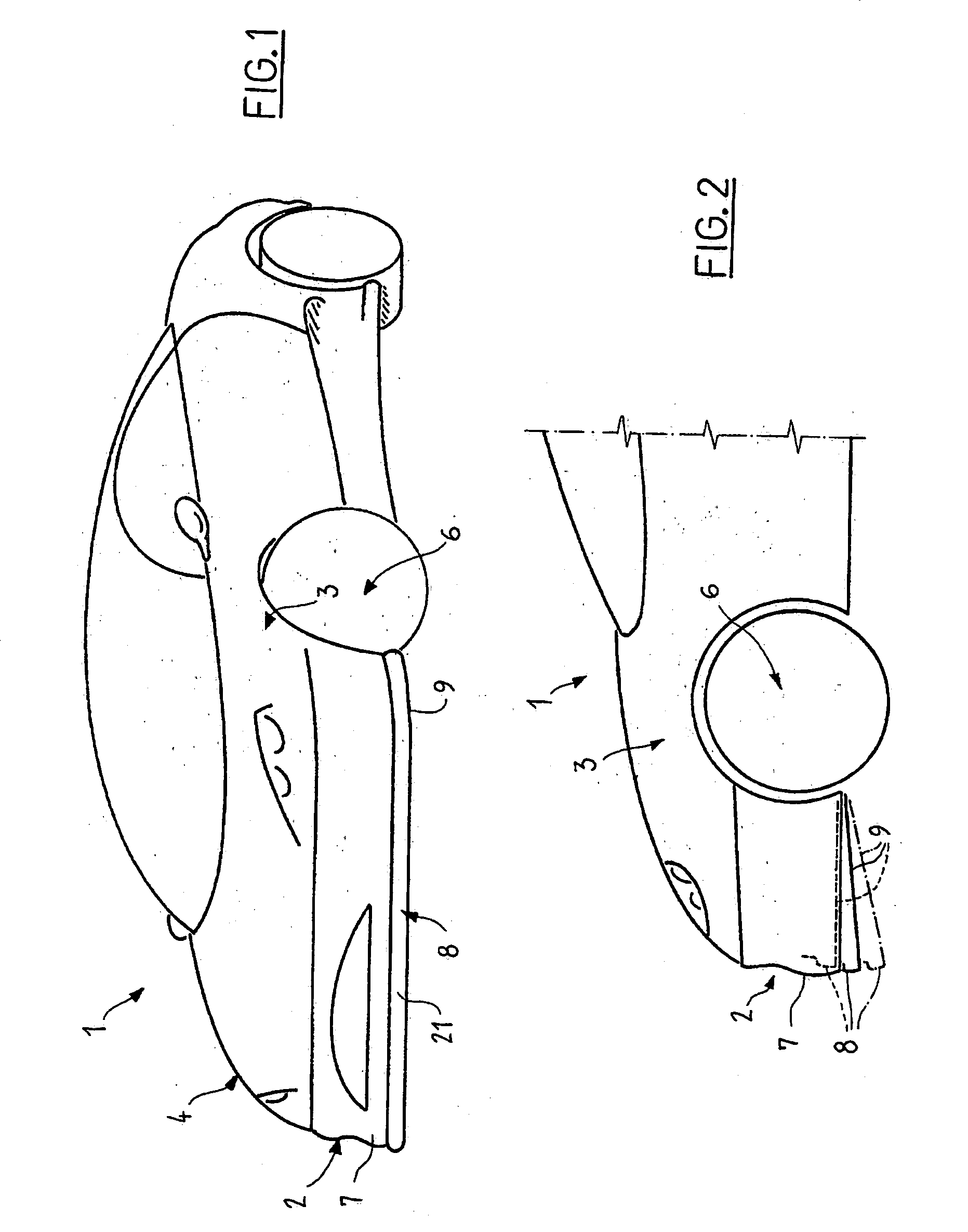 Vehicle bumper including a spoiler hinged between three positions of stable equilibrium