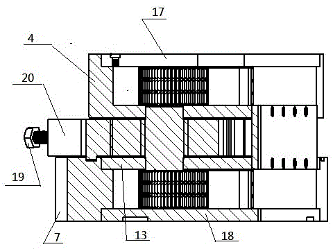 A double-layer planetary claw clamping mechanism of an open-type power tong main tong