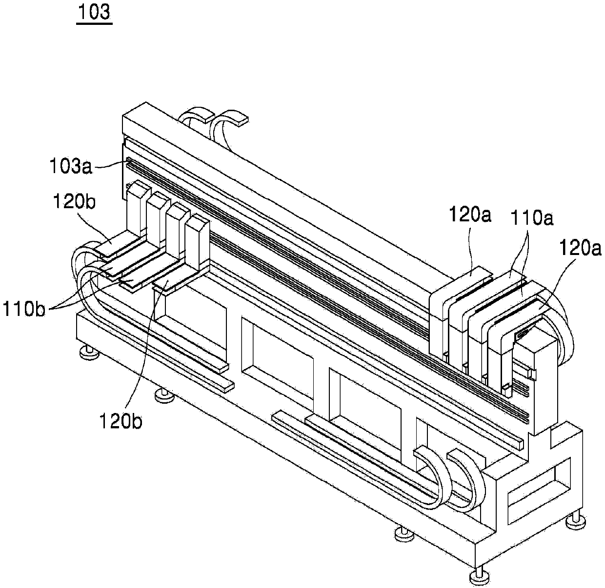 Scribing device capable of automatic exchanging scribing wheel