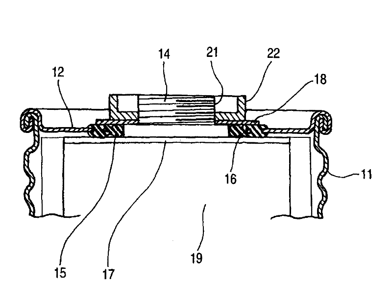 Storage battery and insulating material and battery container using the same