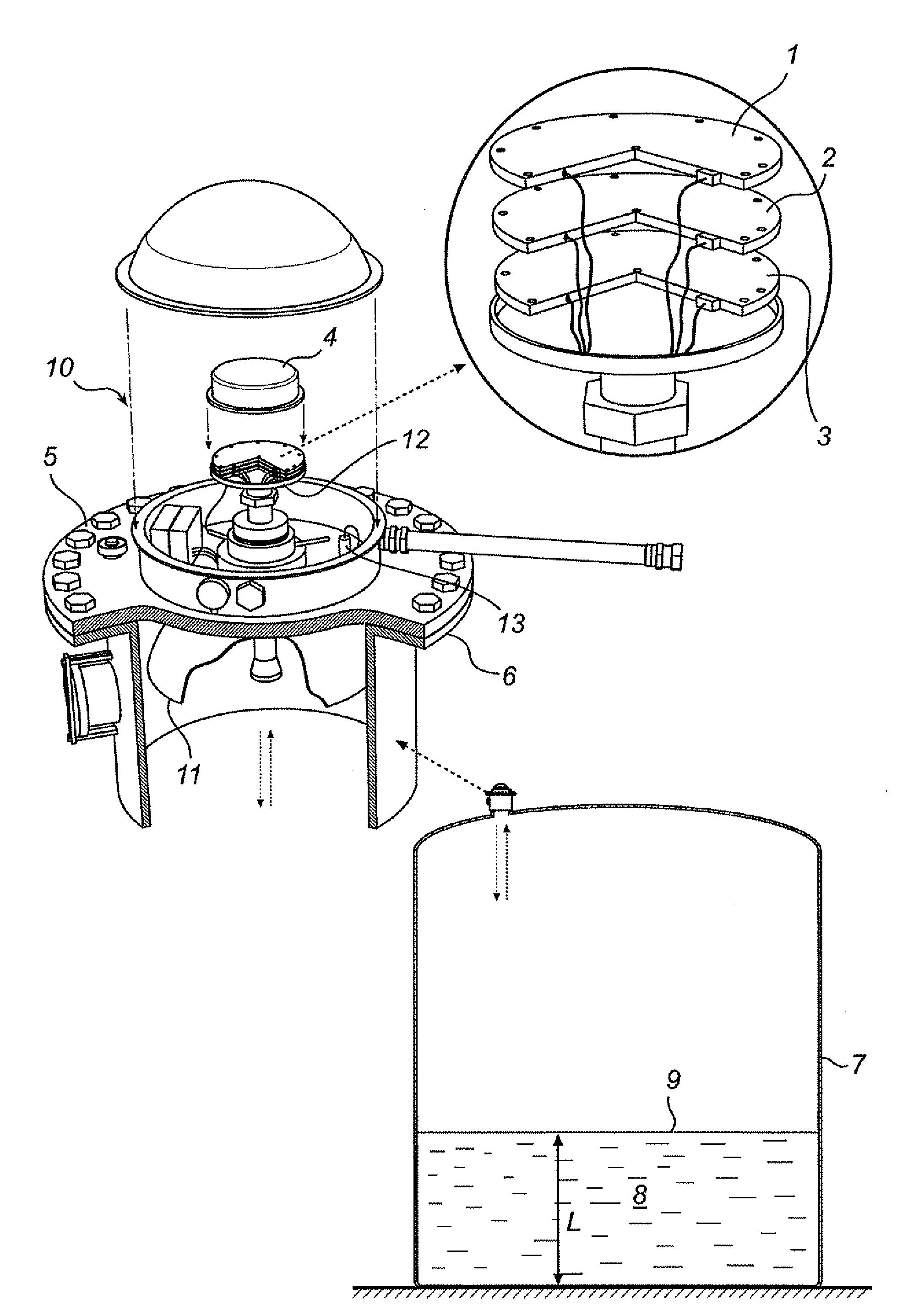 Radar level gauging system with galvanically isolating communication link