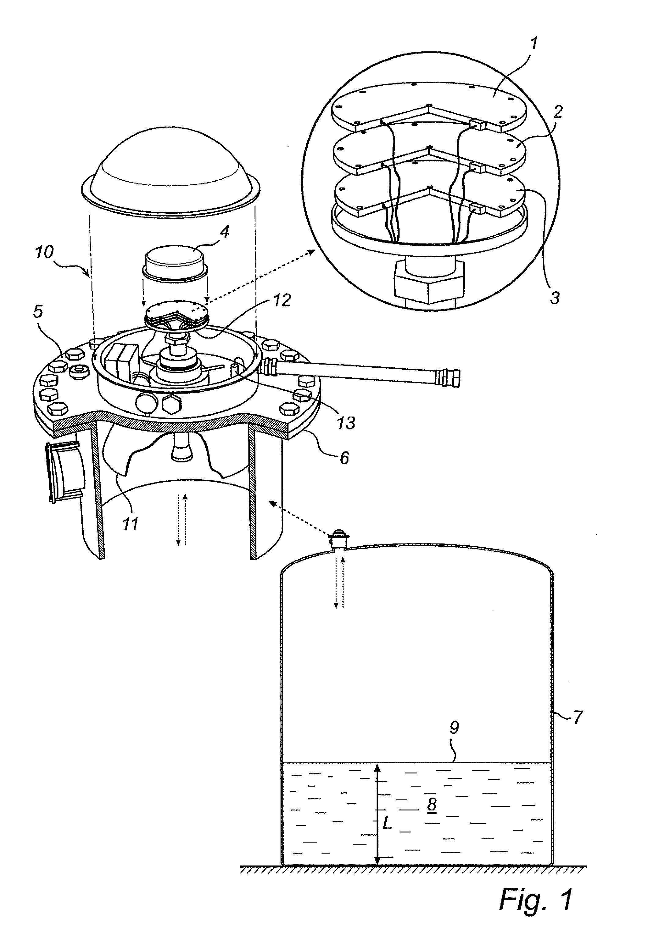 Radar level gauging system with galvanically isolating communication link