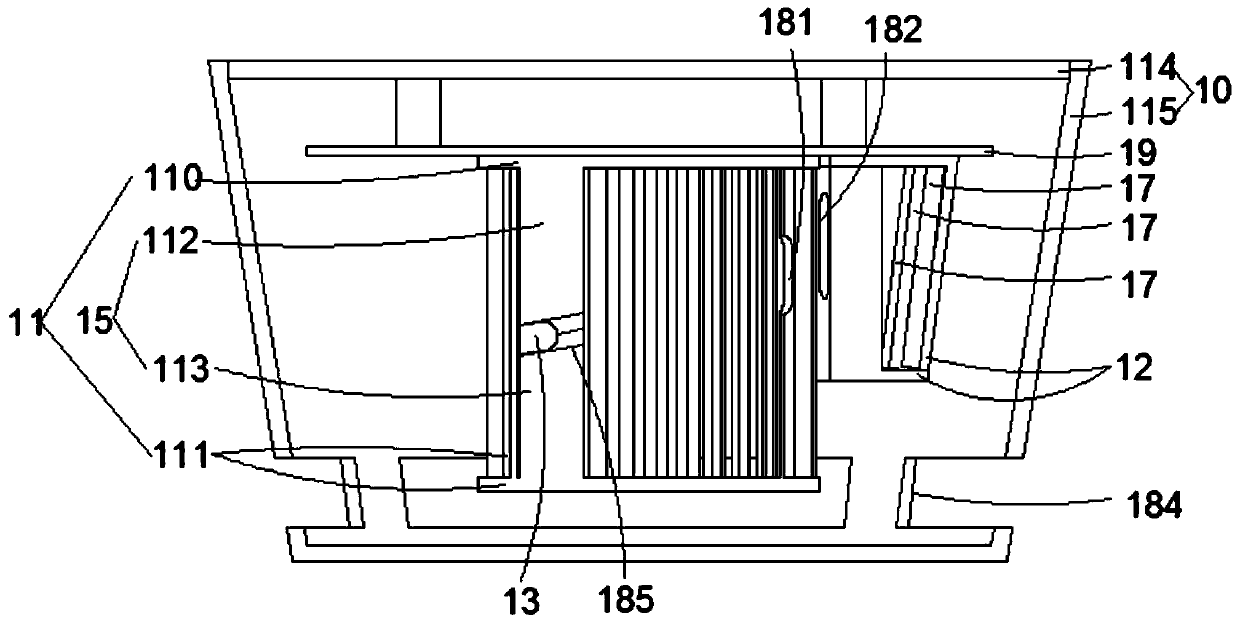 Smoke alarm capable of directionally eliminating condensation interference and use method