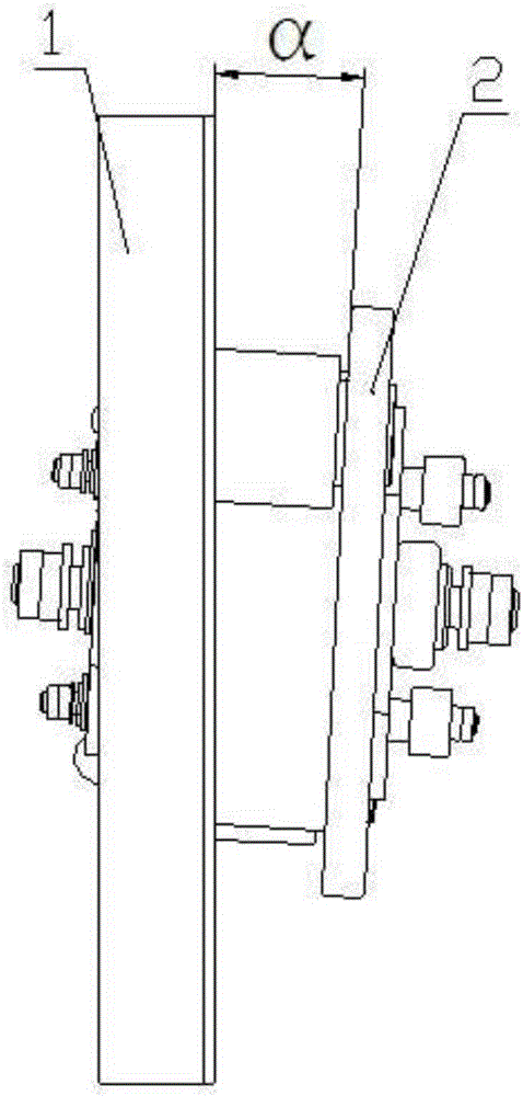 An end-face contact charging and discharging connector