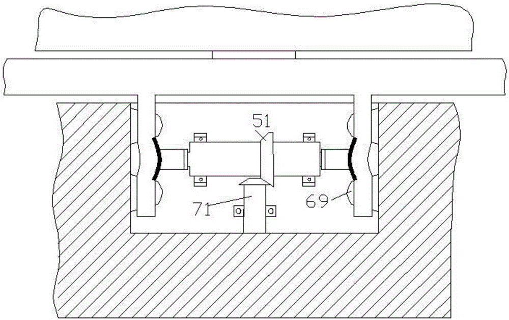 Display screen fixing device for desktop computer