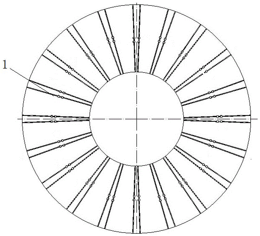 Device and construction method for alternatively jacking hyperbolical closed type steel grid structure step by step