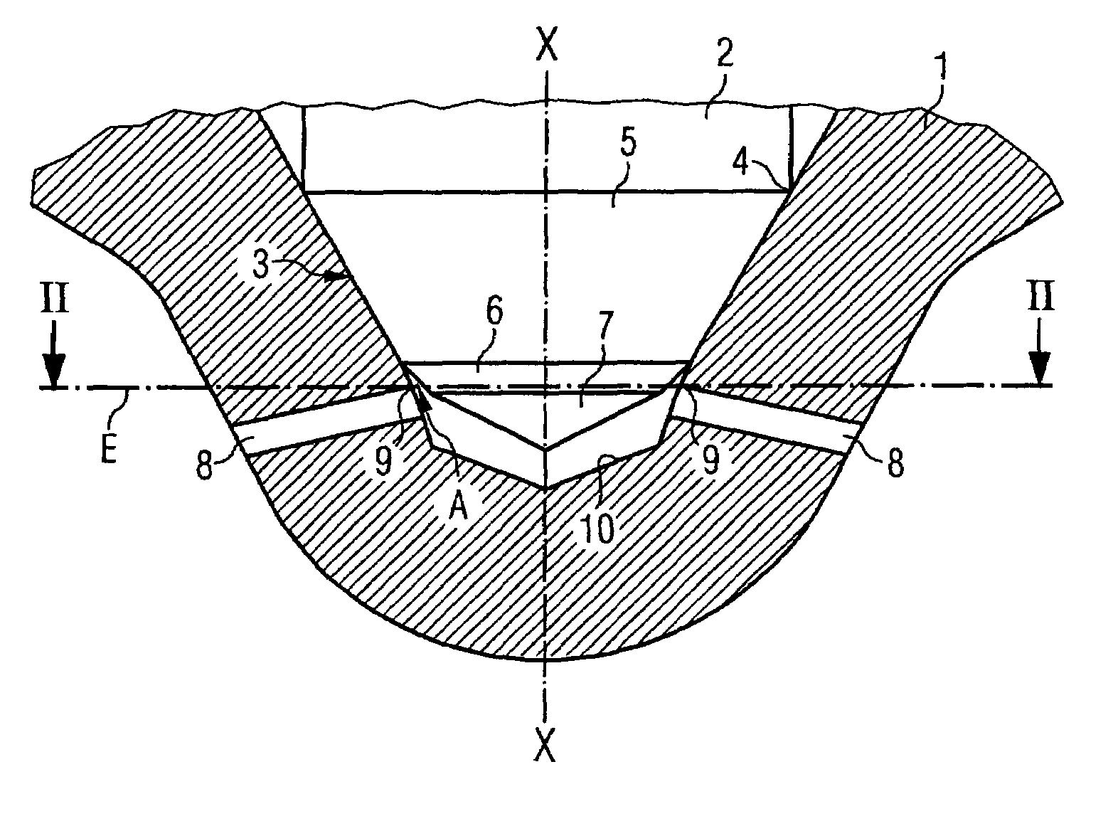 Injection device for injecting fuel