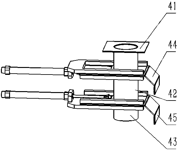 Feeding device for concrete pouring