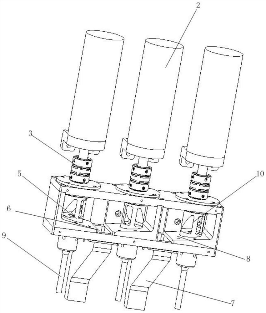 Synchronous punching mechanism