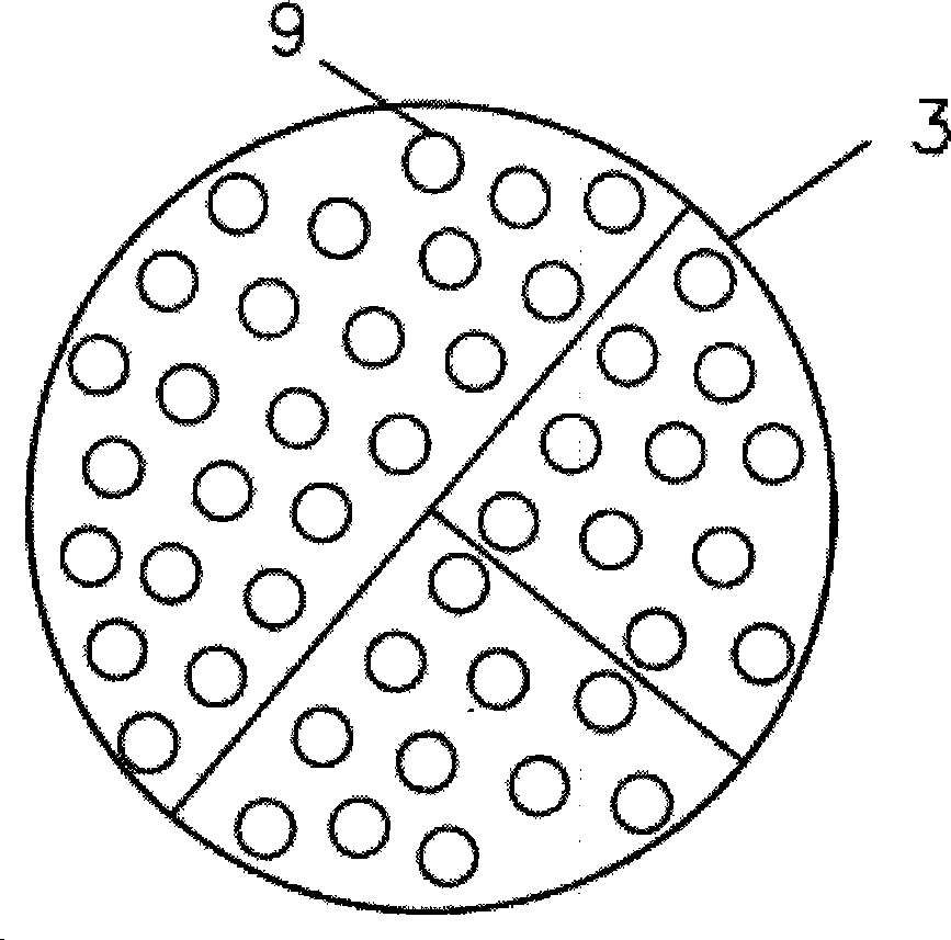 Low temperature multiple-effect seawater last effect evaporator and working method thereof