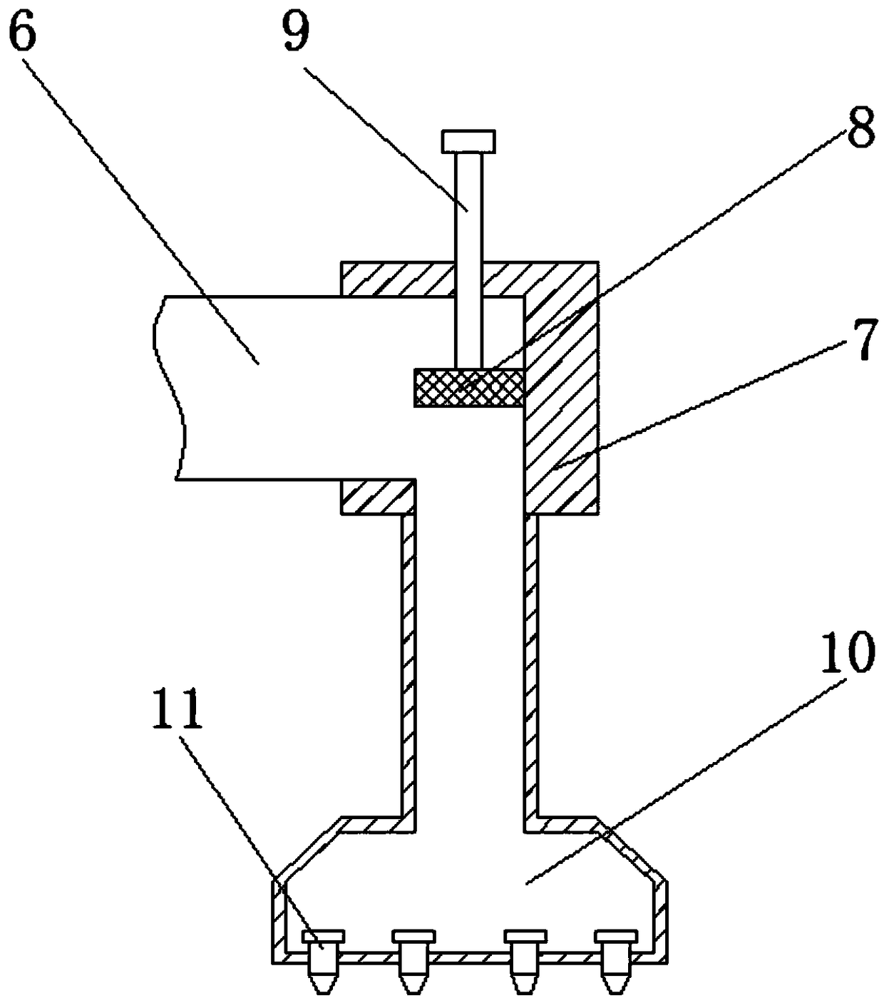 Agricultural fertilizer spraying device