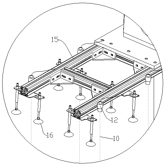 Automatic feeding and discharging bending machine