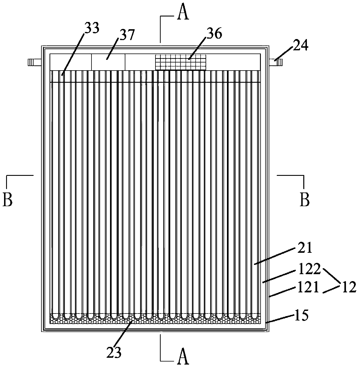 Anti-freezing and anti-overheating variable-tilt heat collector