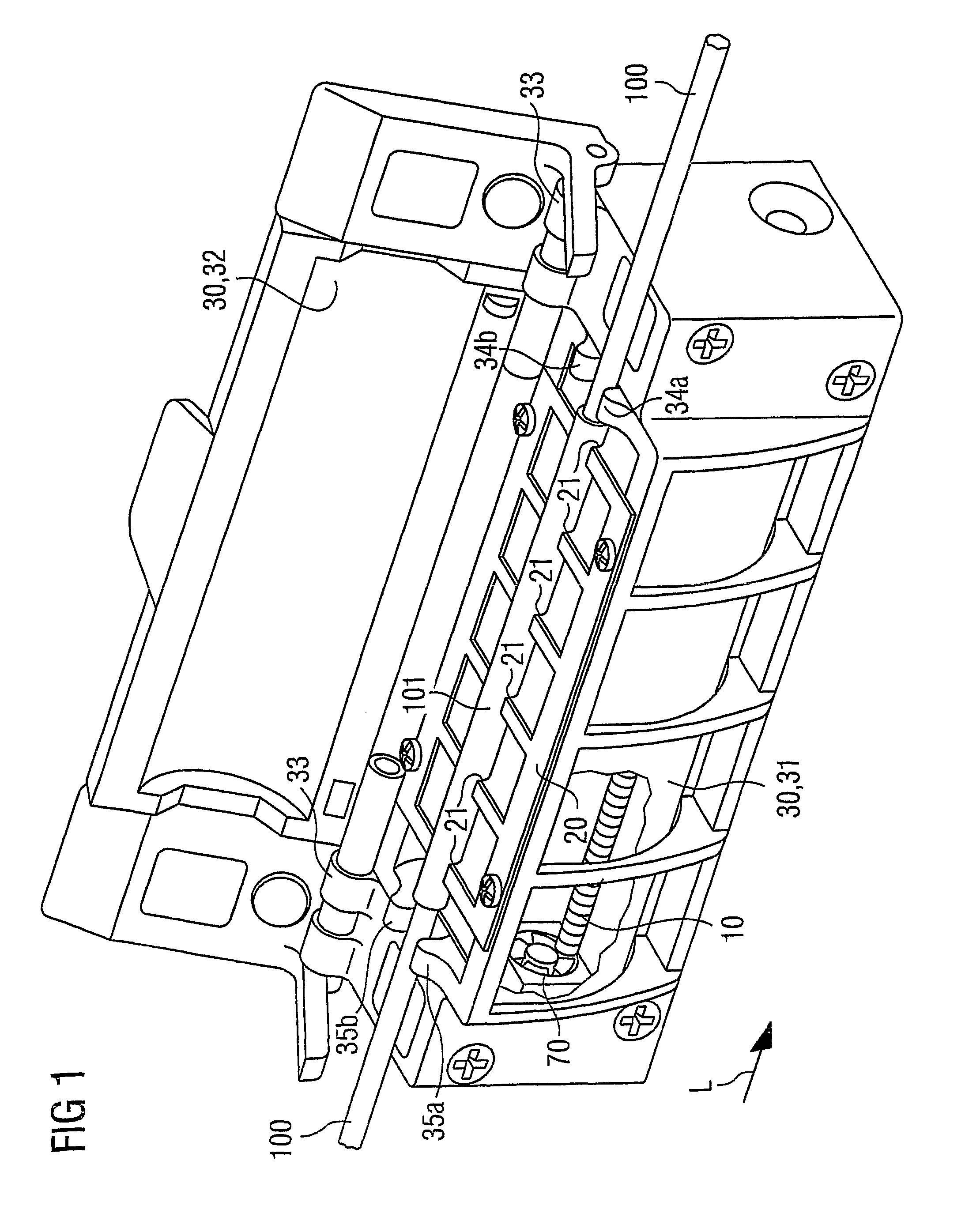 Apparatus and method for applying a protective element on an optical waveguide