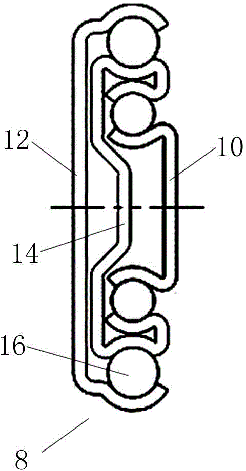 Top-mounted retractable clothes rail in chest