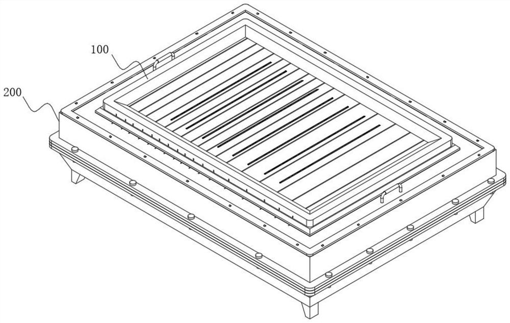 Cutting device for can processing based on sponge absorption