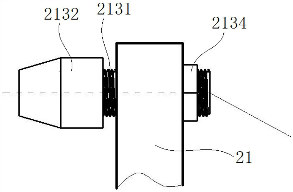 A wire insulation layer fuse device suitable for different wire diameters