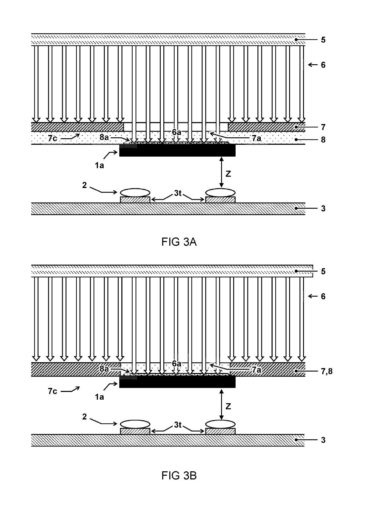 Apparatus and method for contactless transfer and soldering of chips using a flash lamp